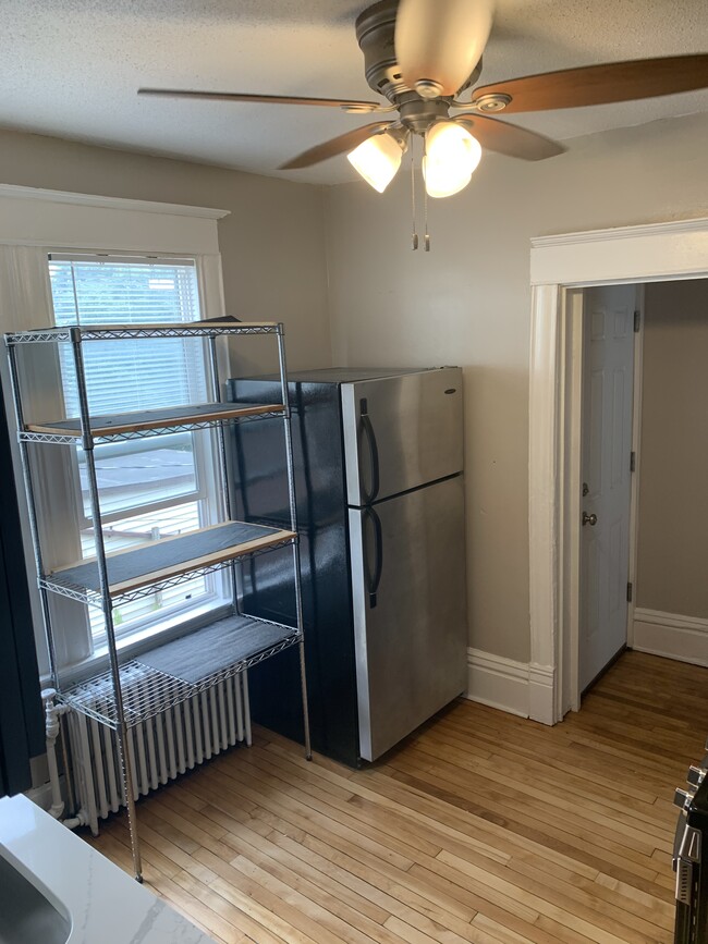 Photo - 2805 Grand Ave S Unit 2
