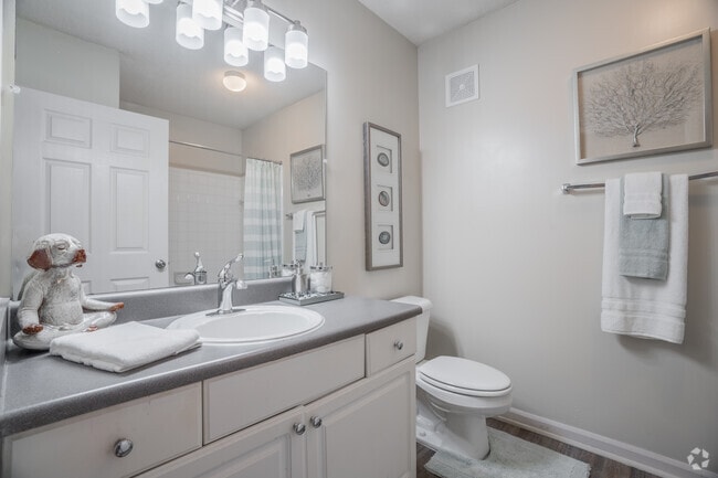 2BR, 2BA - 1,200SF - Second Bathroom