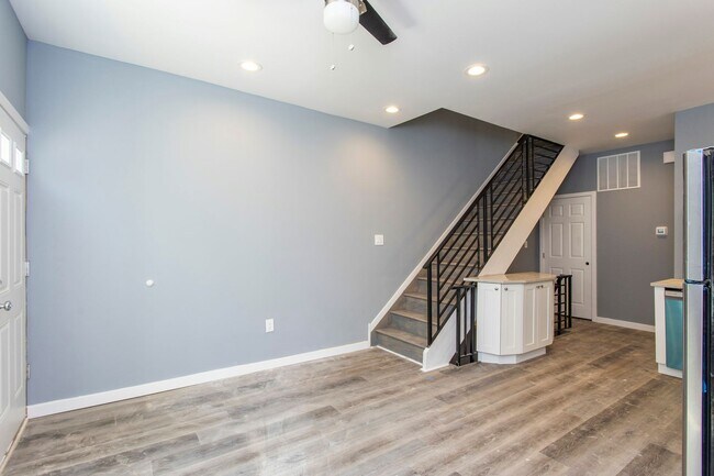 Photo - 2018 N Cleveland St Unit 1