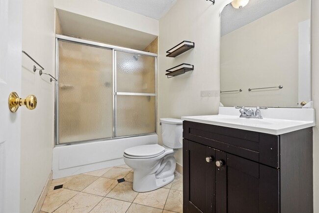 Photo - 33 Pond Ave Unidad 704