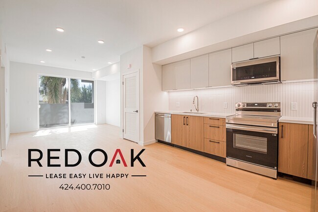 Photo - 856 S Gramercy Dr Unidad 211