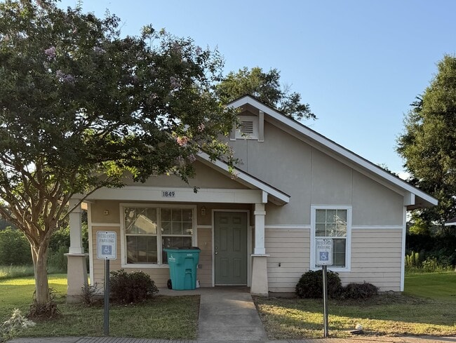 Building Photo - 1849 Marshall Frank Dr