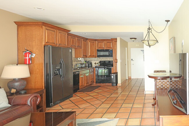 Building Photo - 2003 Costa del Mar Rd Unit 654