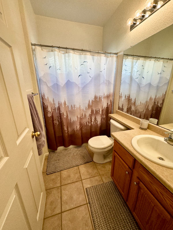 Photo - 1355 E 100th Ln House
