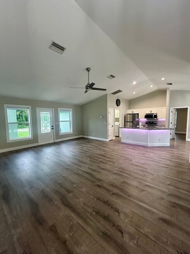 Photo - 5725 Gallopo Rd