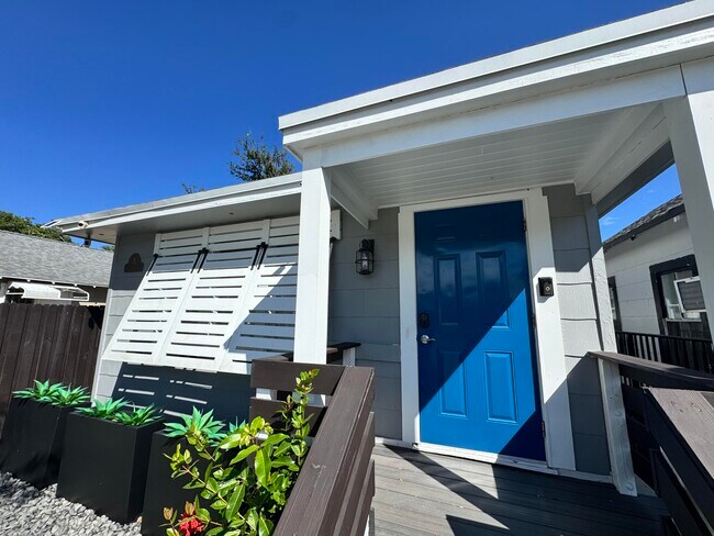 Photo - 322 S L St