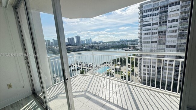 Photo - 18061 Biscayne Blvd Unit 1203