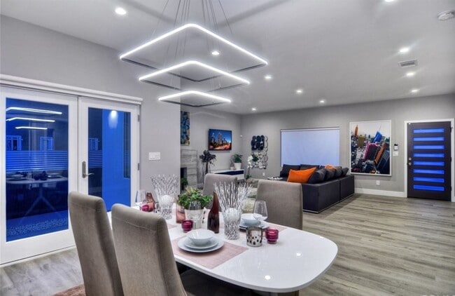 Photo - Private 3 Bed / 3 Bath Home with Incredible Outdoor Space