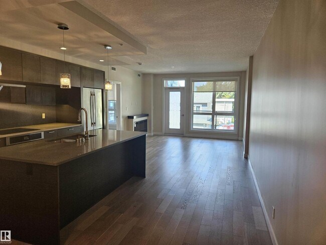 Photo - 11710 87 Ave NW