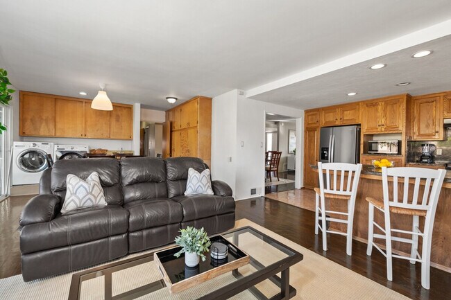 1223 J Ave Unit SI ID1024470P