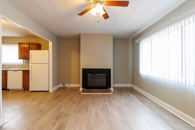 Photo - 4101 Alberta St