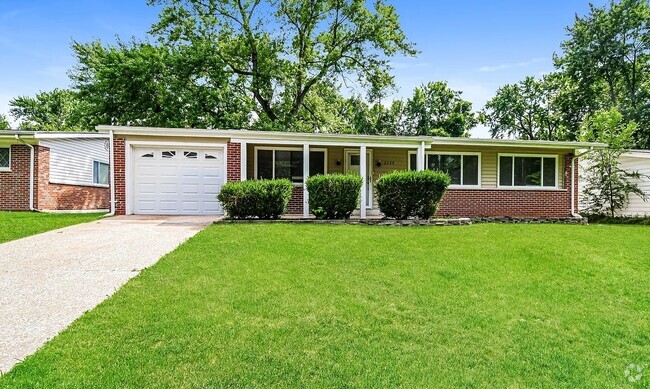 Building Photo - 2680 N Waterford Dr Rental