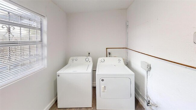 Photo - 4500 NW 195th St