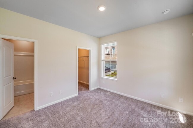 Photo - 10013 Hemingway Pl