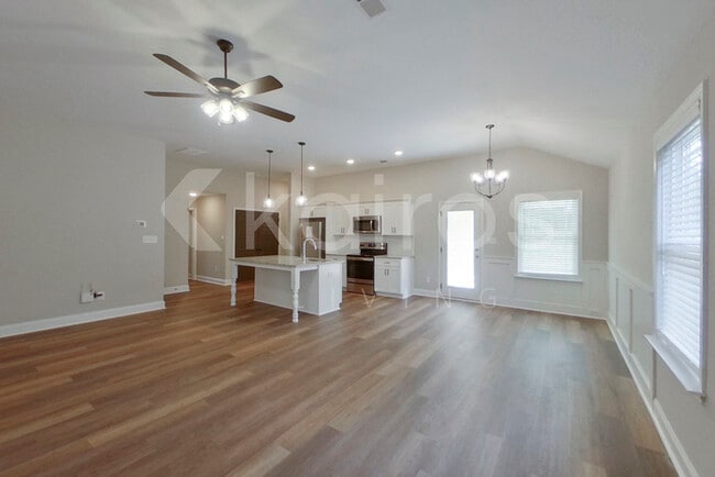 Photo - 154 Allentown Wy