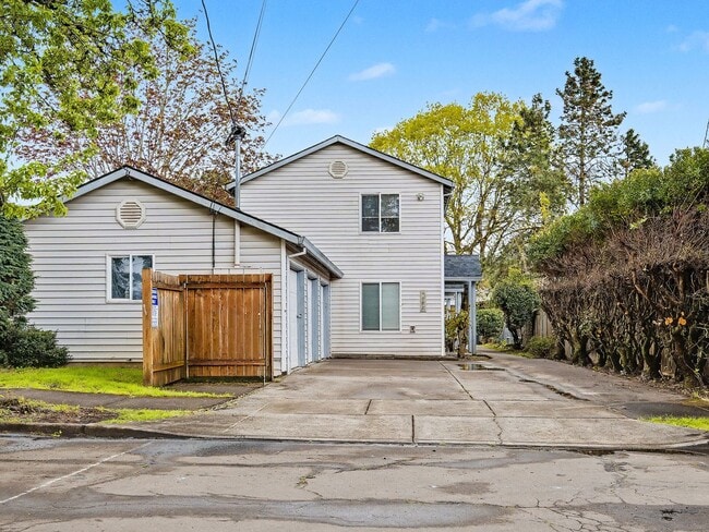 Building Photo - NAVAB02 Unit 9806-1