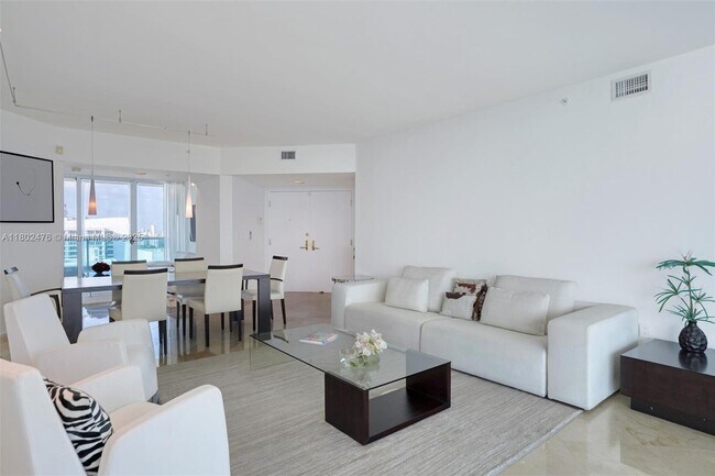Photo - 5025 Collins Ave Unit 2107