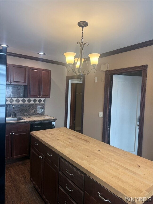 Photo - 80 Delaware Rd