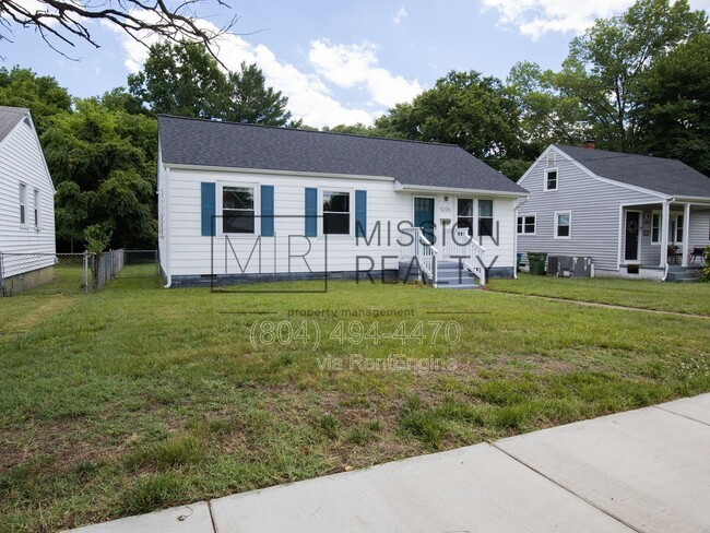 Photo - 5205 Scott St
