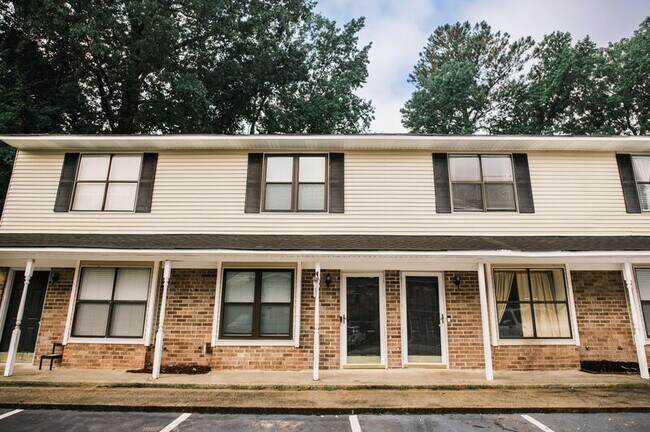 Photo - 6247 Lucille Dr