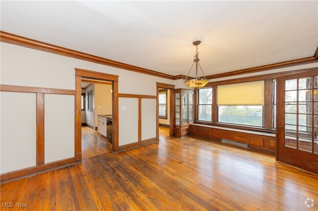 Building Photo - 2572 Mayfield Rd Rental