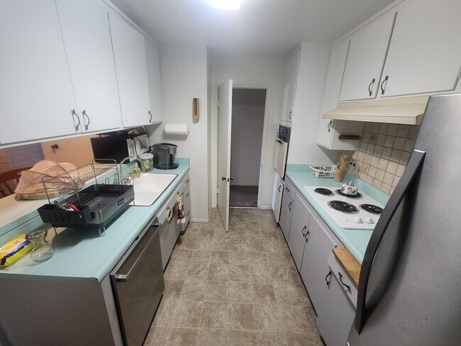 Photo - 4720 Asteria St