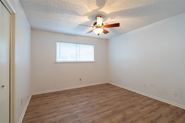 Photo - 12910 Shady Knoll Ln