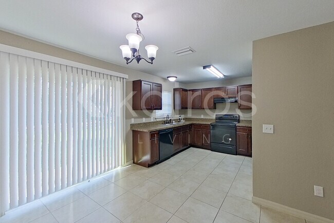 Photo - 56 Fisher Way Pass