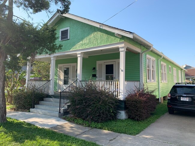 Building Photo - 4533 S Derbigny St Rental