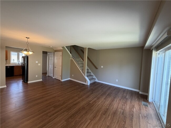 723 Robin Rd