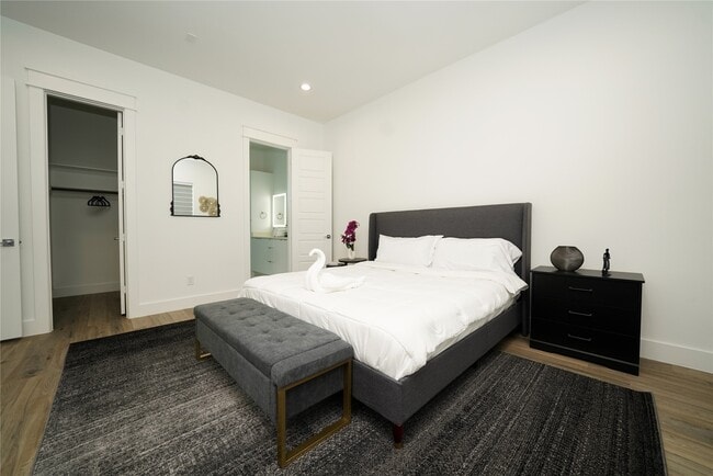 Photo - 4607 Edmund St