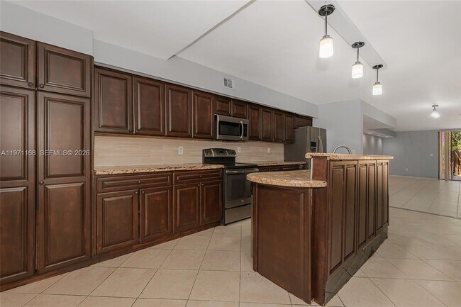 Photo - 20536 NE 6th Ct