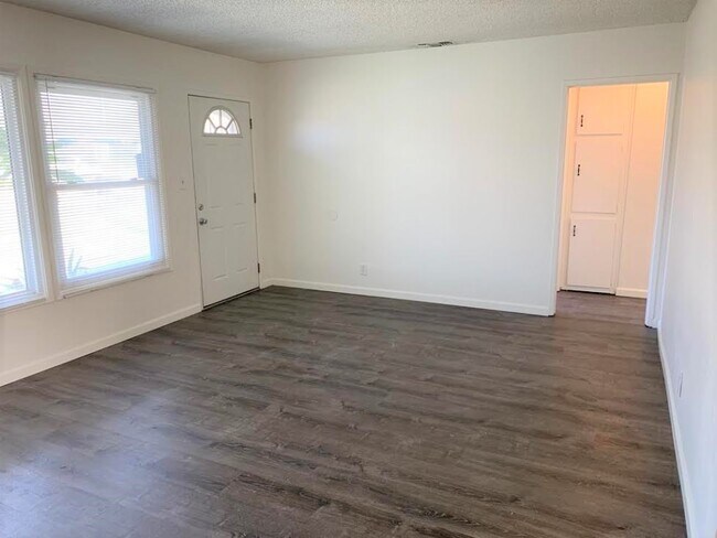 Photo - 418 S Sunset Ave