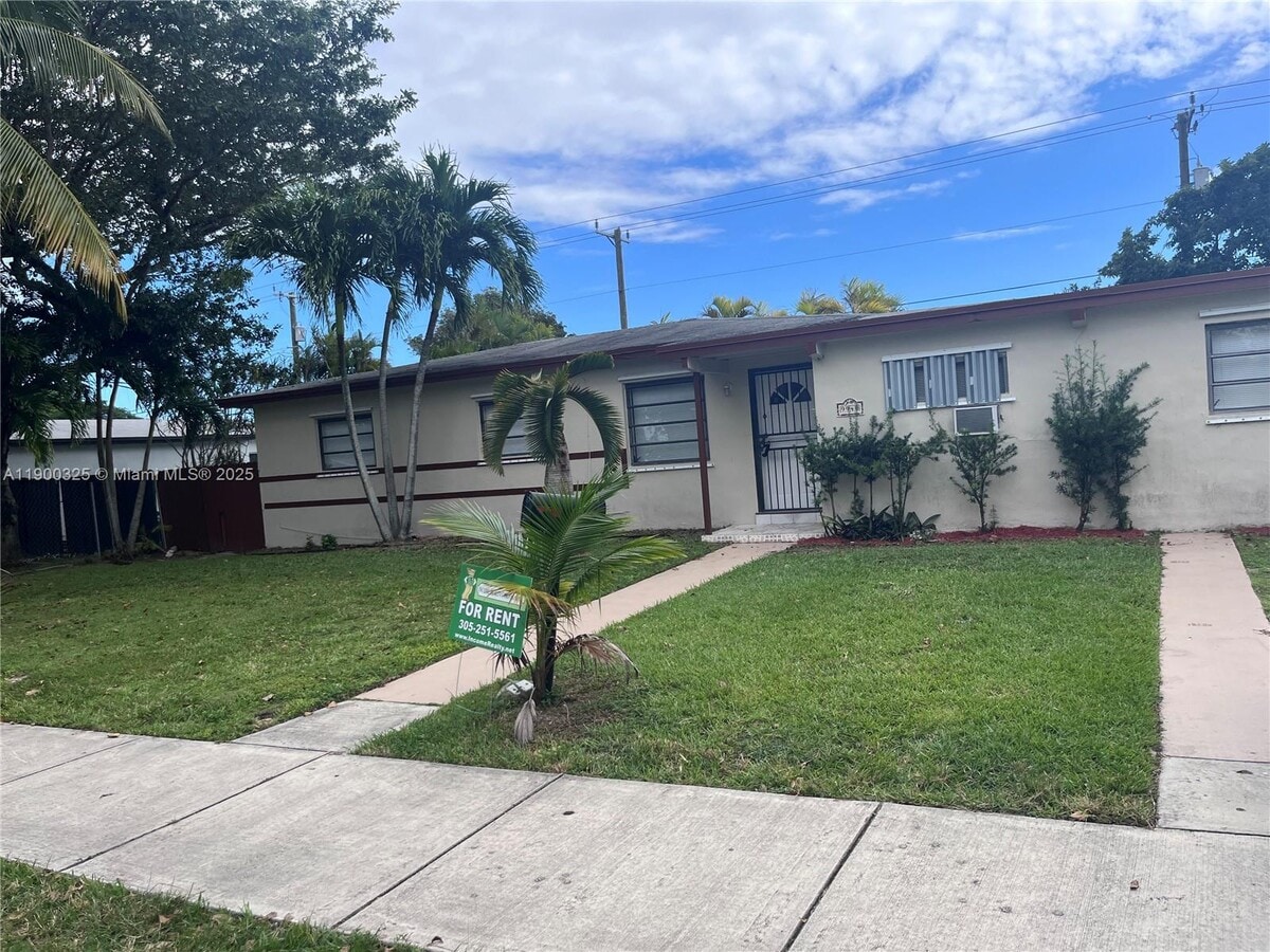 Photo - 9940 Caribbean Blvd