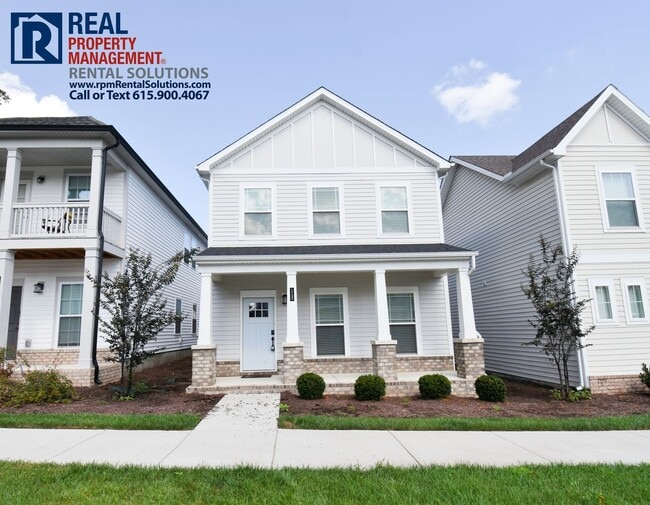 Building Photo - Beautiful, modern 4 bdrm home with attache...