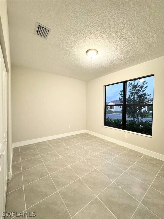 Photo - 5570 Cassidy Ln