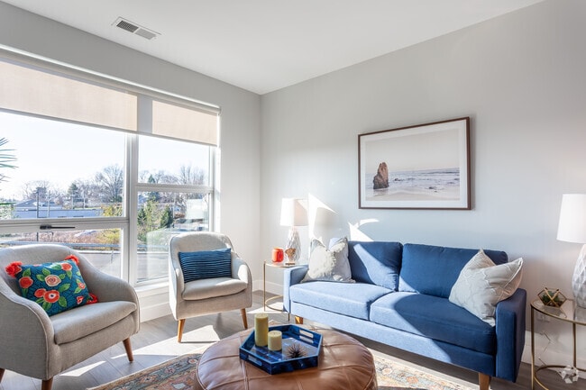 1BR, 1BA - A1 - Living Room - Alto Fairfield Metro