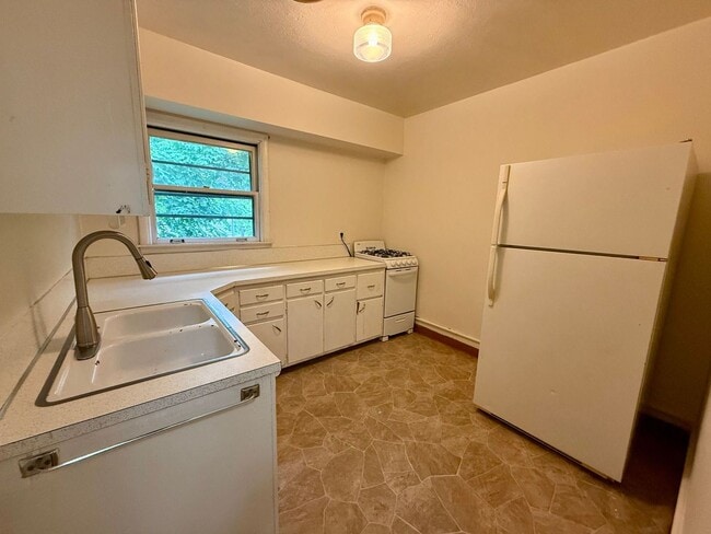 Photo - 309 Garfield Ave Unit Upper