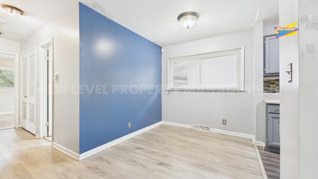 Photo - 6040 Hartford Dr