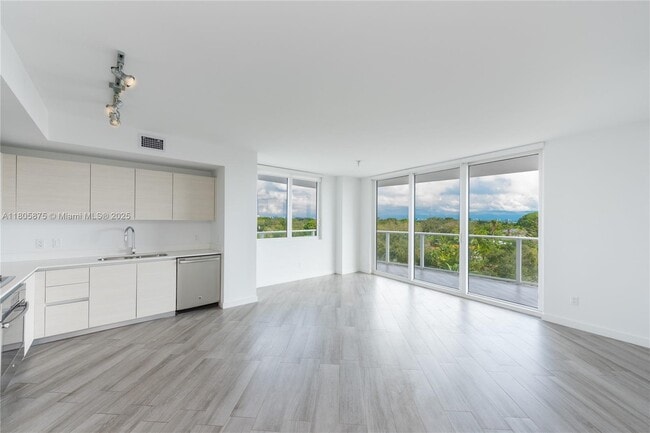 Building Photo - 4250 Biscayne Blvd Rental