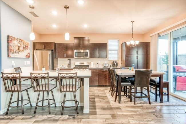 3678 Parkstone Wy