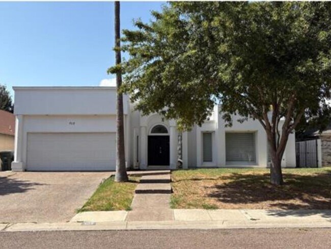 Building Photo - 308 Cambridge Loop