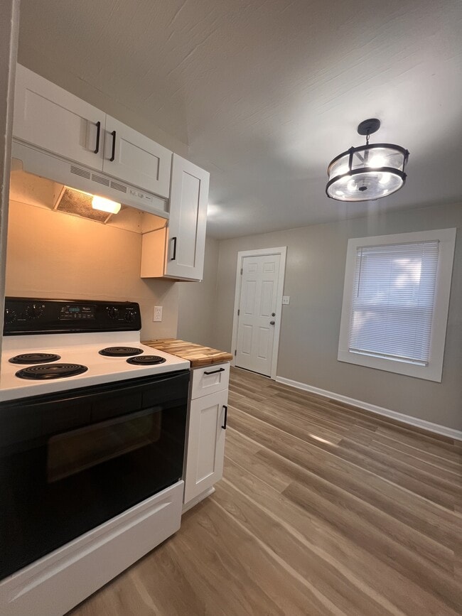 Photo - 1869 Bauer Rd
