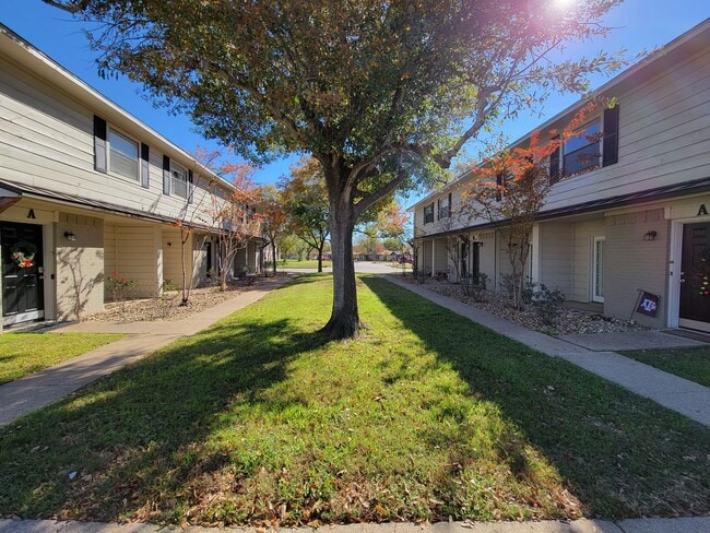 Photo - College Station - Cozy 2 Bedroom 1.5 Bath Condo for Lease
