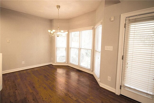 Photo - 2552 Chestnut Landing