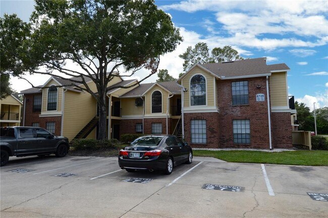 Building Photo - 8728 Mallard Reserve Dr Unit 201 Rental