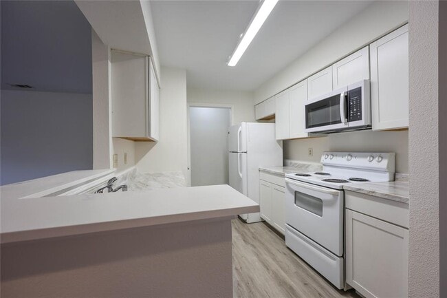 Photo - 8701 Schick Rd