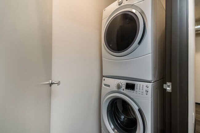 Photo - Campus Flats