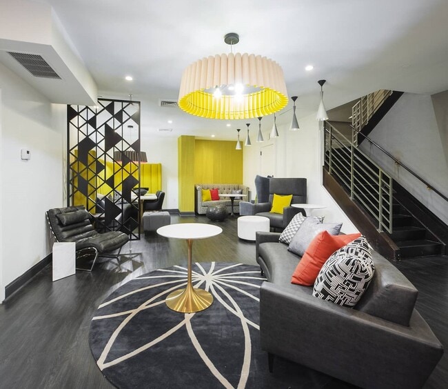 10 Hanover Square