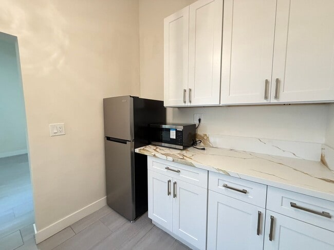 Photo - Live Downtown! Newly Updated Historic Studio Available Now Unit 32